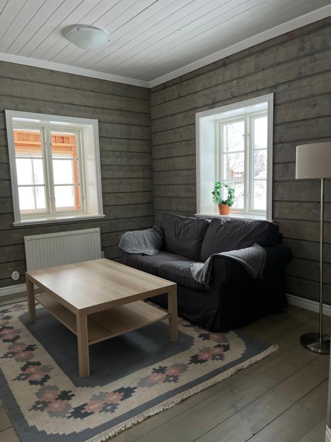 Helsingegarden Hostel Jarvso Exterior photo