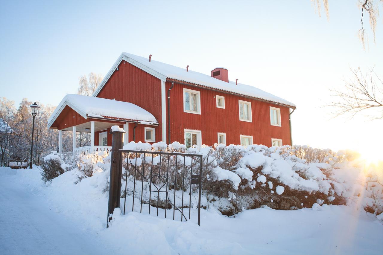 Helsingegarden Hostel Jarvso Exterior photo