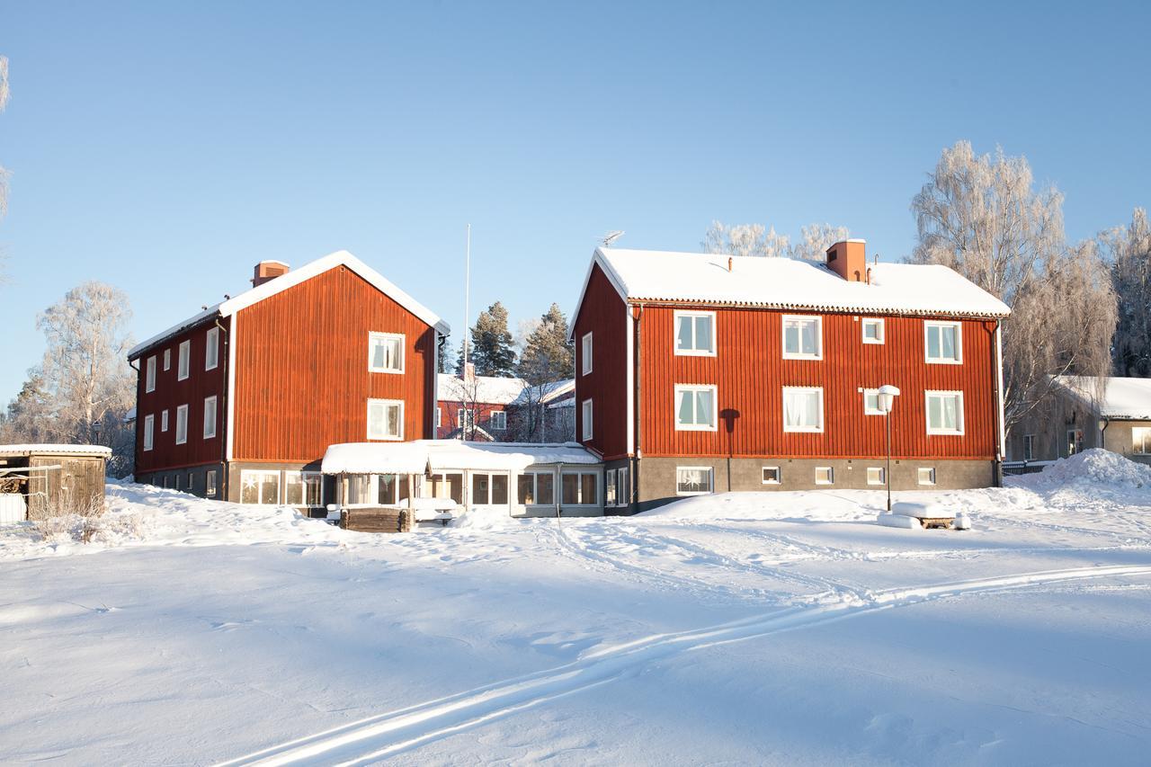 Helsingegarden Hostel Jarvso Exterior photo